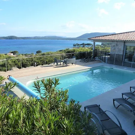 Magnifique Vue Et Piscine Chauffee A 250m De La Villa *