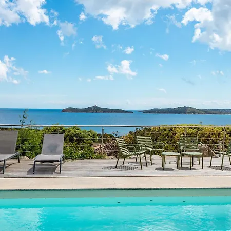 Magnifique Vue Et Piscine Chauffée à 250m De La